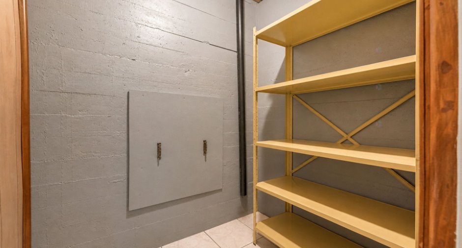 Cave/ chambre froide