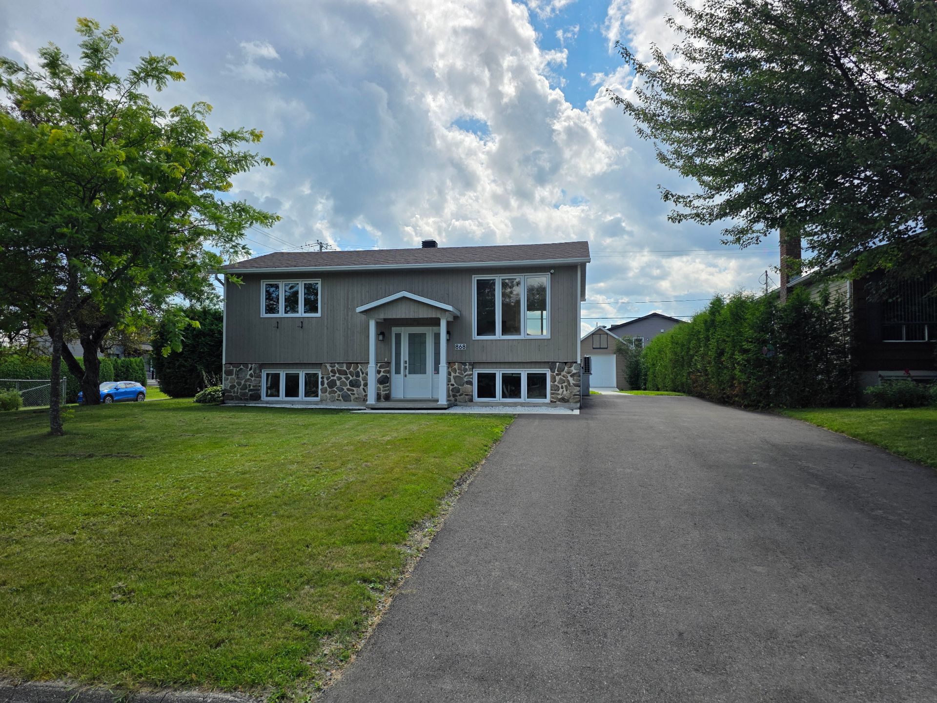 868 Rue du Haut-Bois S. — photo 1