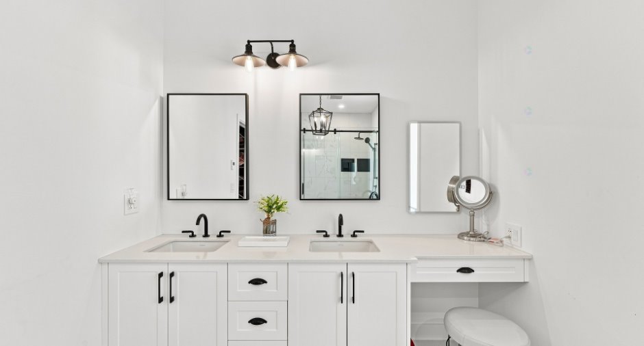 Ensuite bathroom