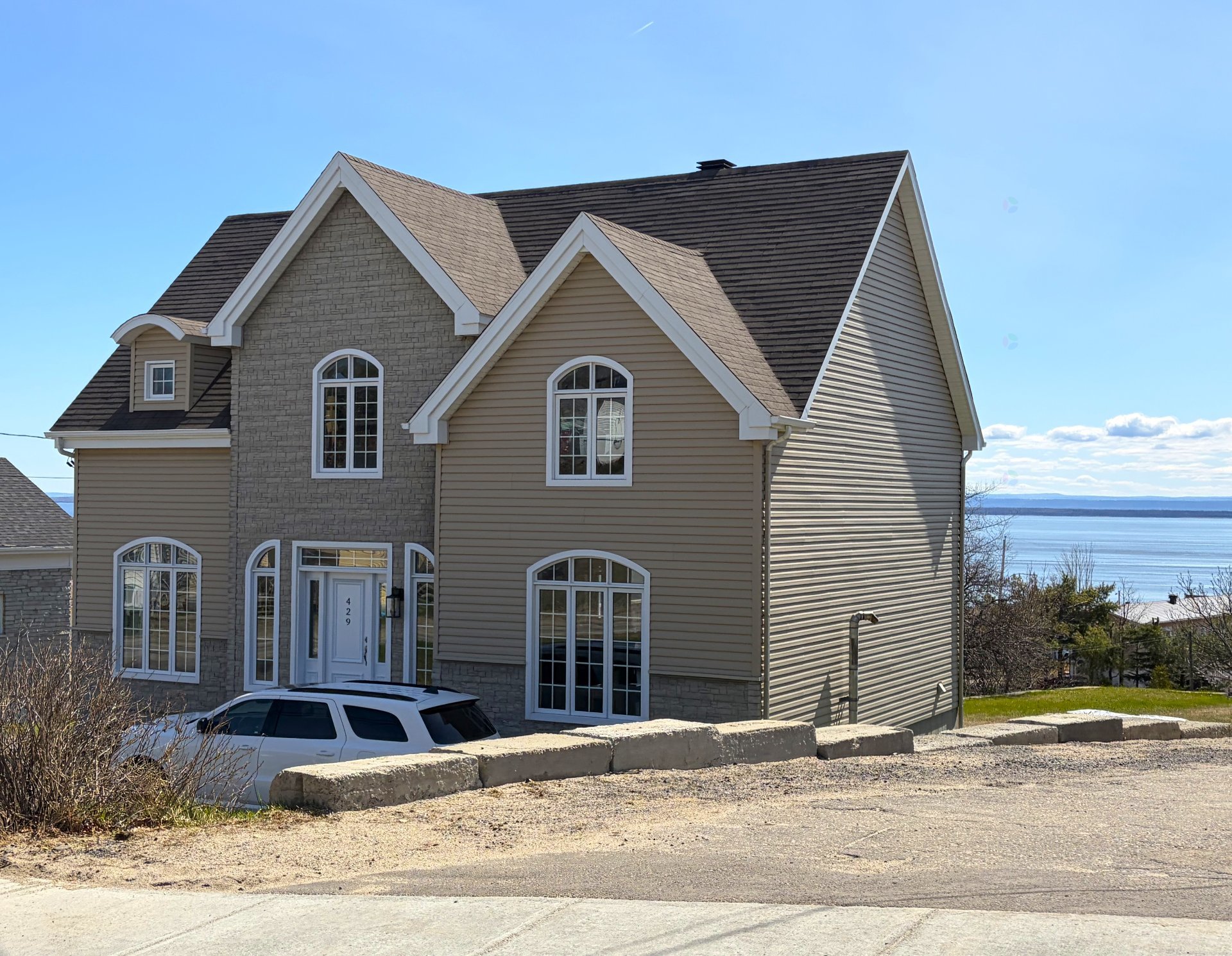 429 Rue St-Laurent — photo 3
