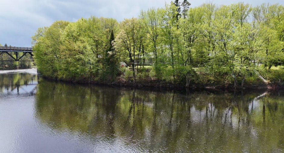 Vue sur l'eau