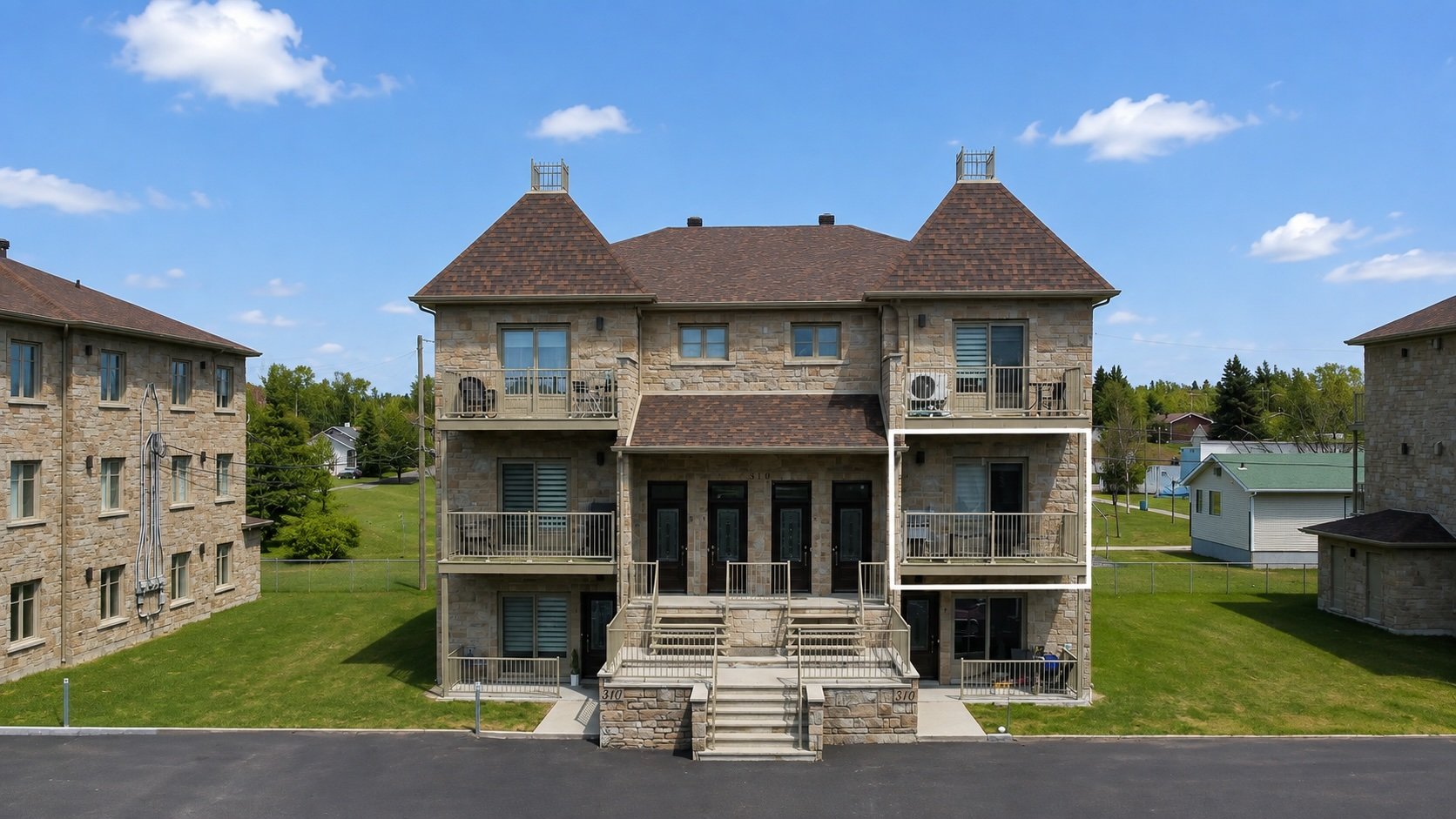 310 Av. Pierre-Rouleau (#4) — photo 1