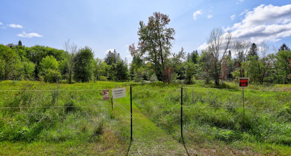 Accès au plan d'eau