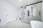 Salle de bains attenante à la CCP