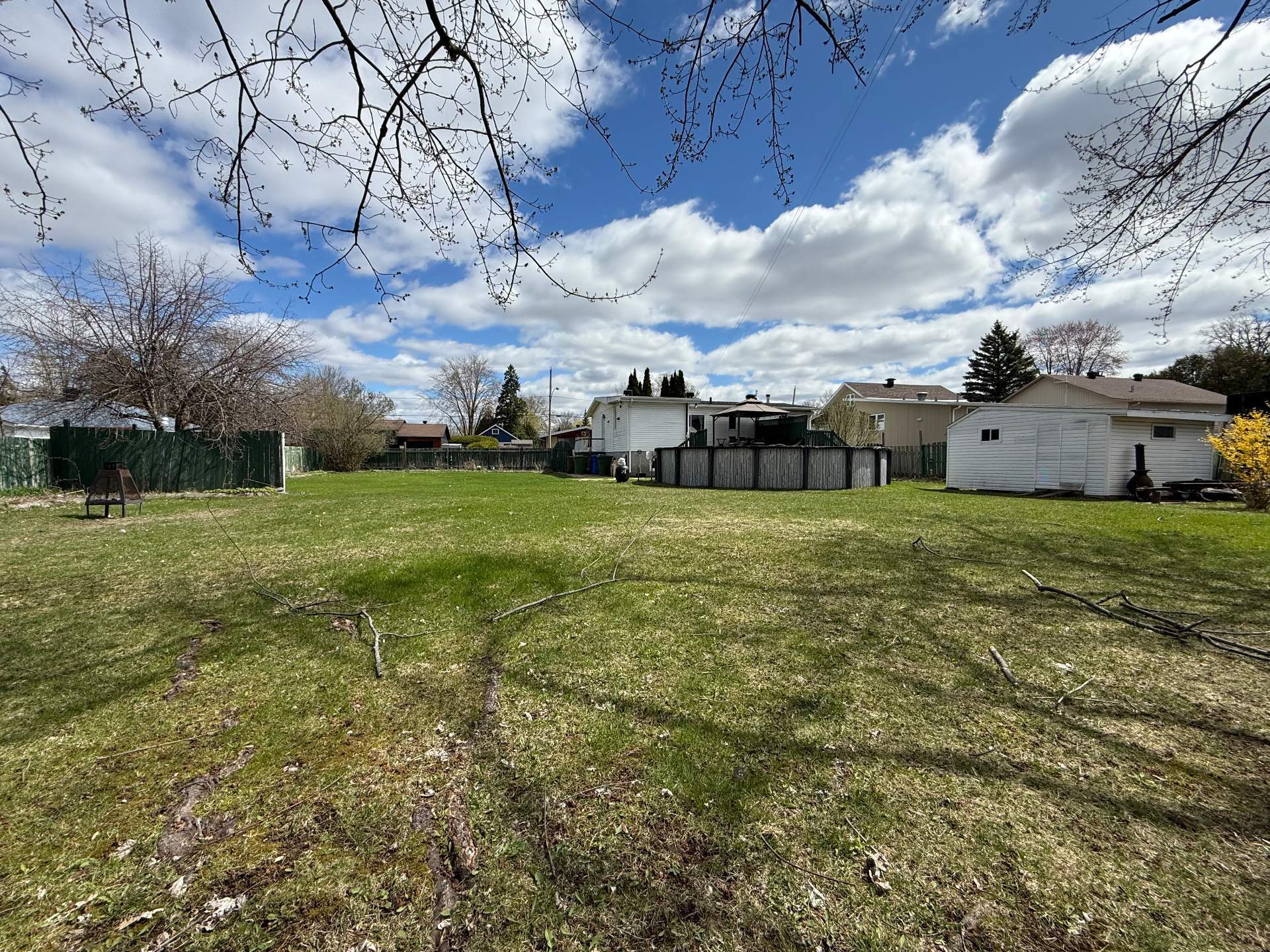 84 61e Avenue — photo 3