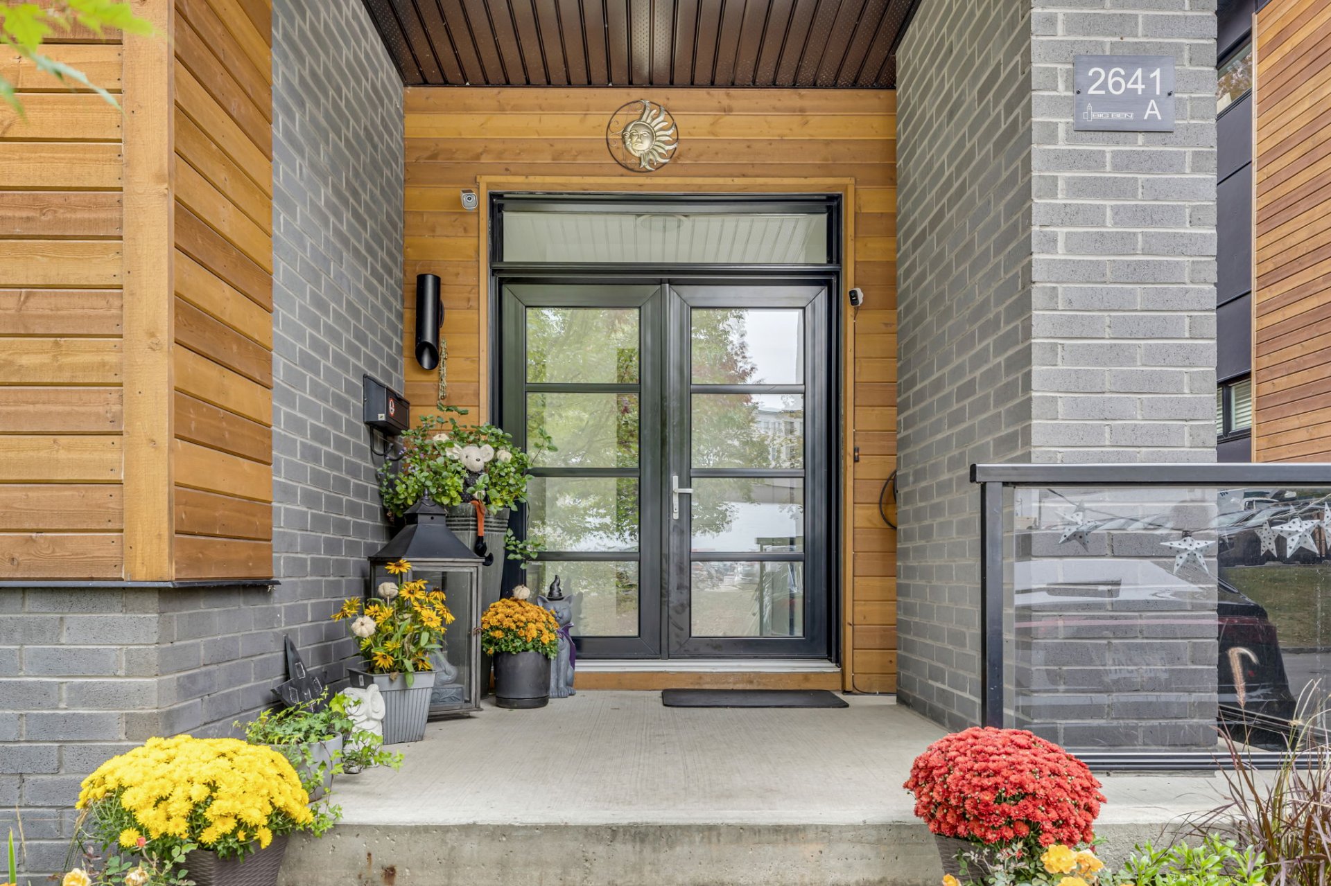 2641A Rue Jean-Brillant — photo 2