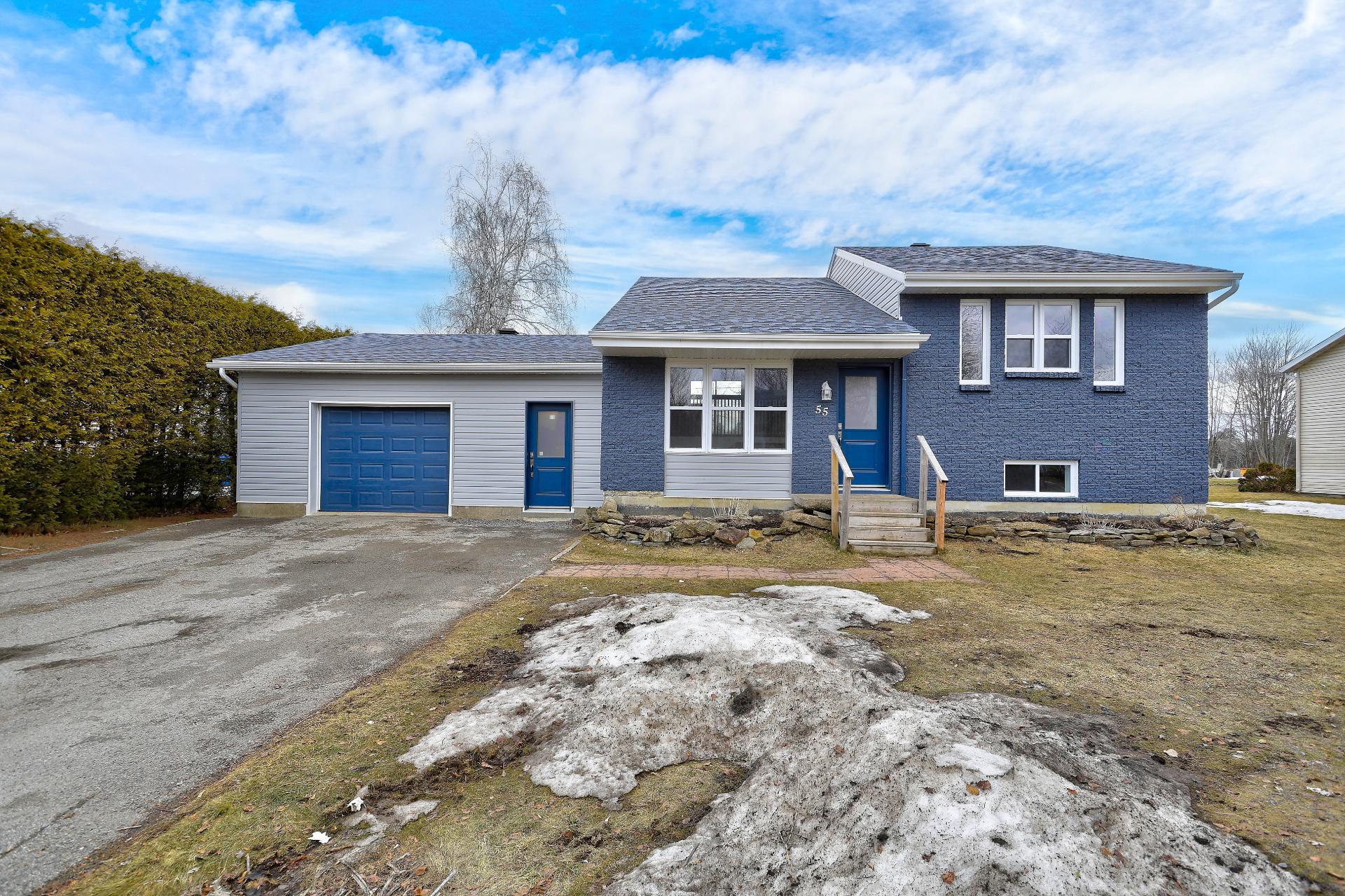 Maison de plain-pied à vendre, Saint-Lin/Laurentides