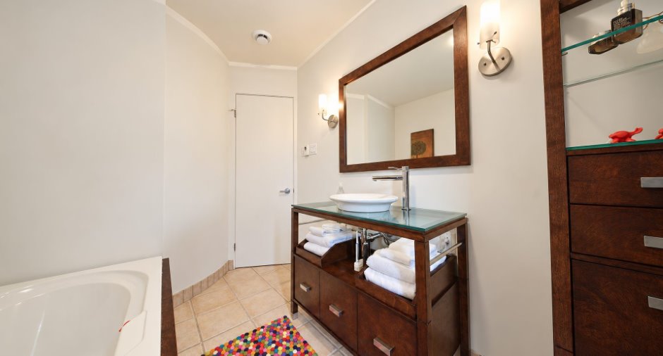Salle de bains attenante à la CCP
