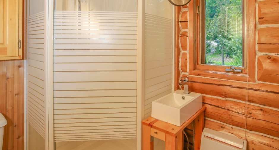 Salle de bains attenante à la CCP