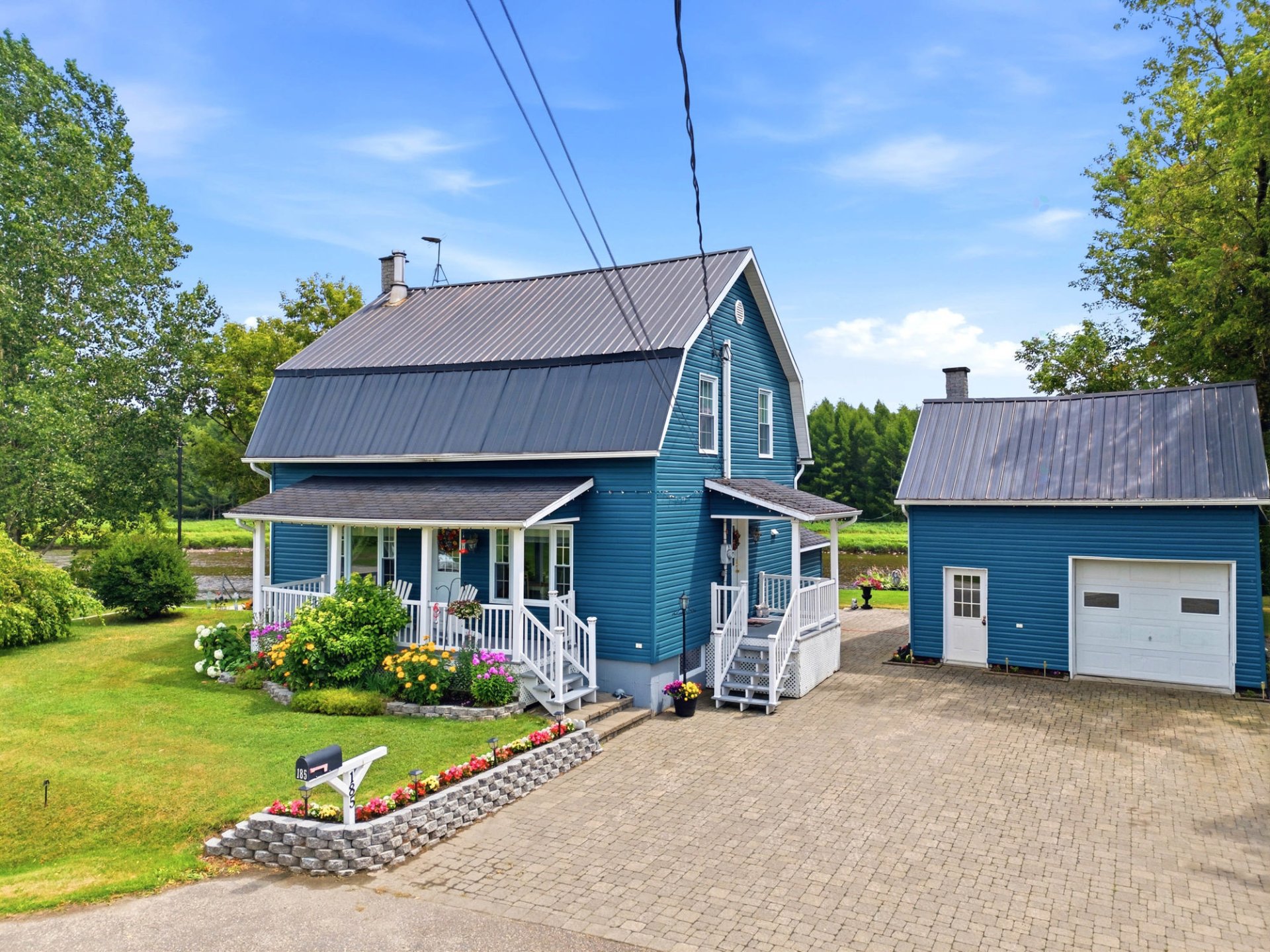 185 Rg St-François — photo 1