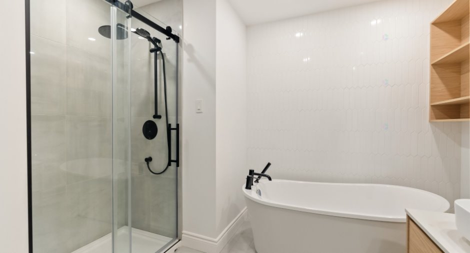 Salle de bains attenante à la CCP