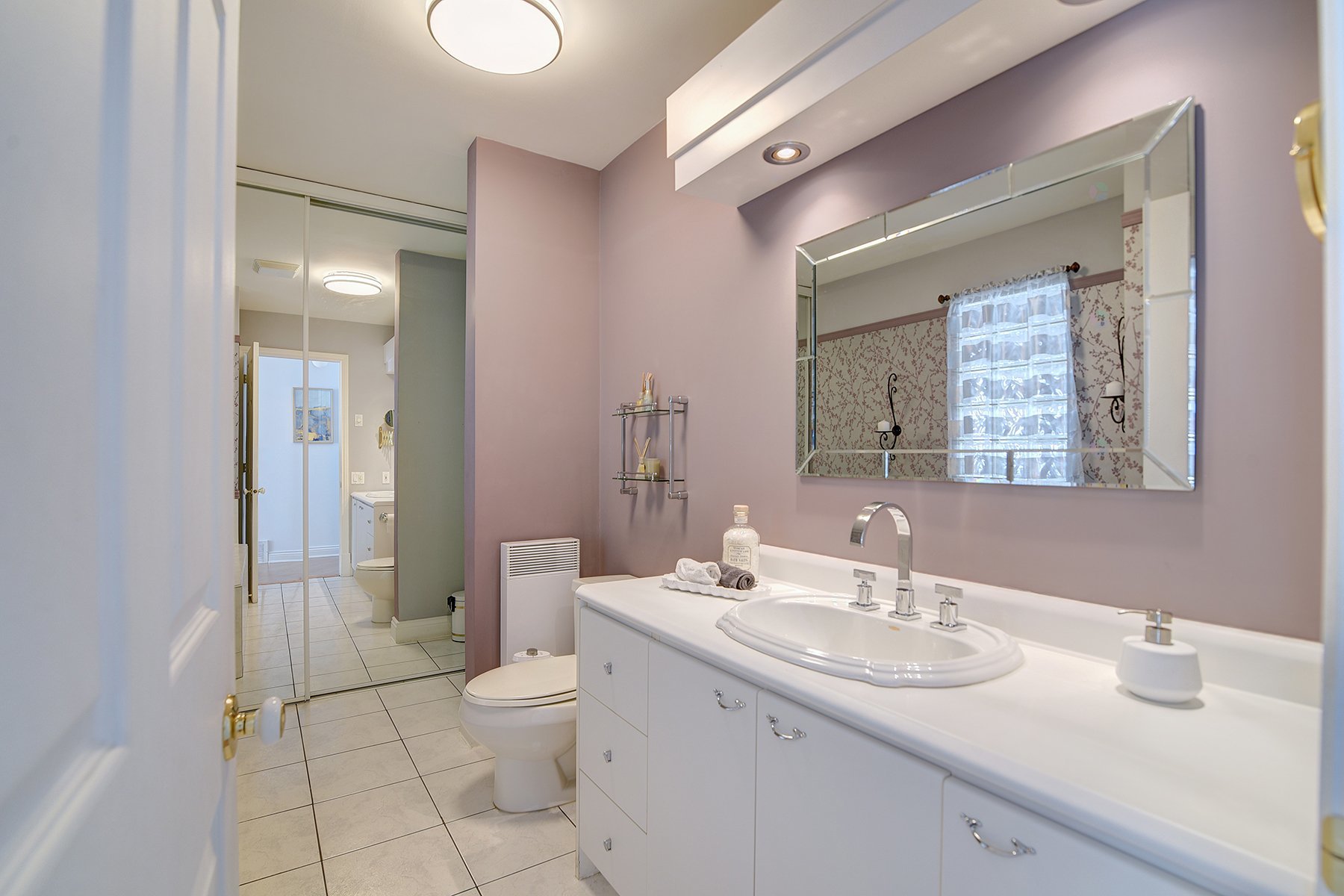 Salle de bains attenante à la CCP