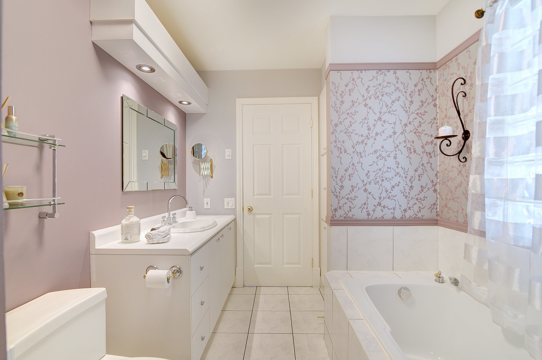 Salle de bains attenante à la CCP