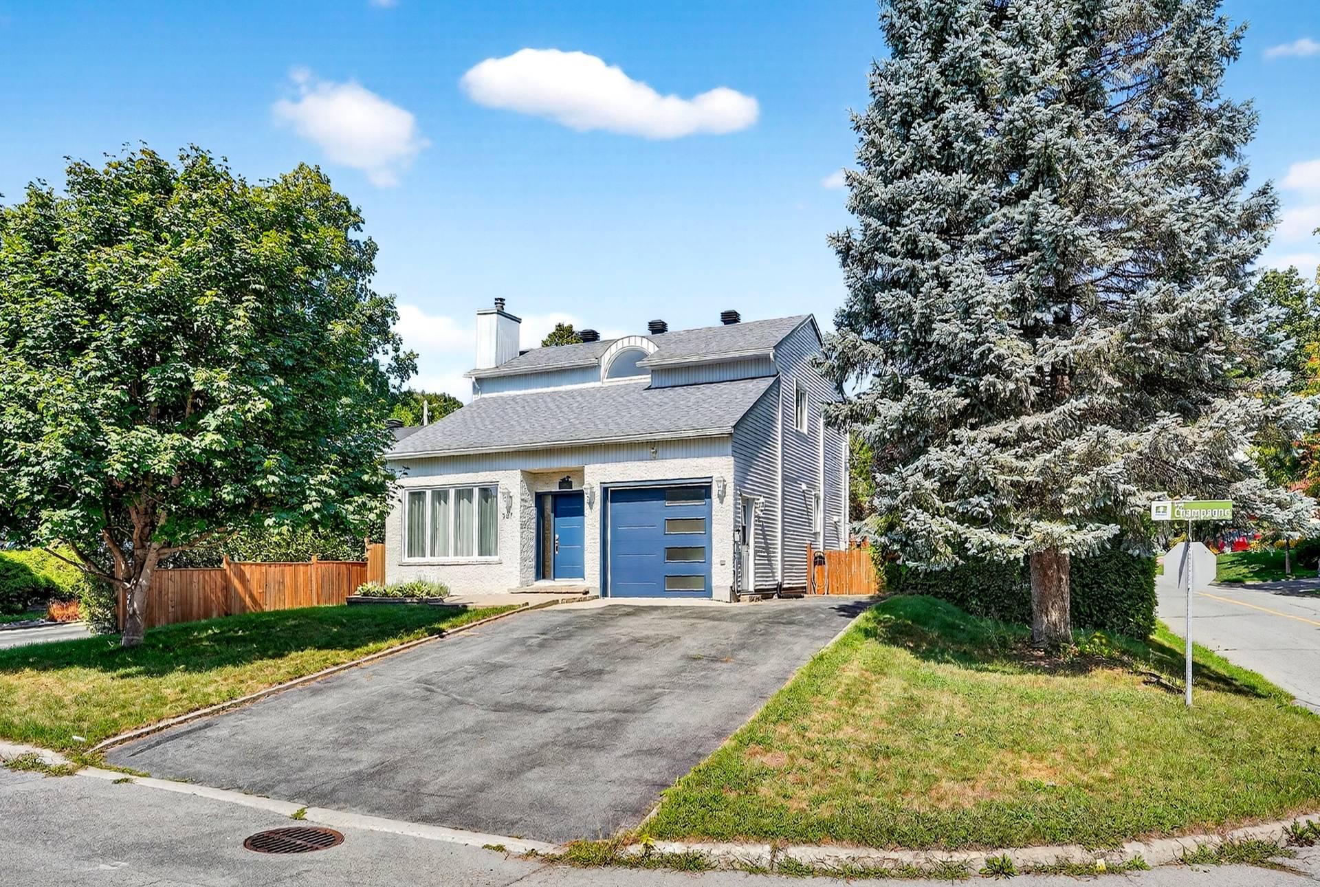 Maison à étages à vendre, Boisbriand