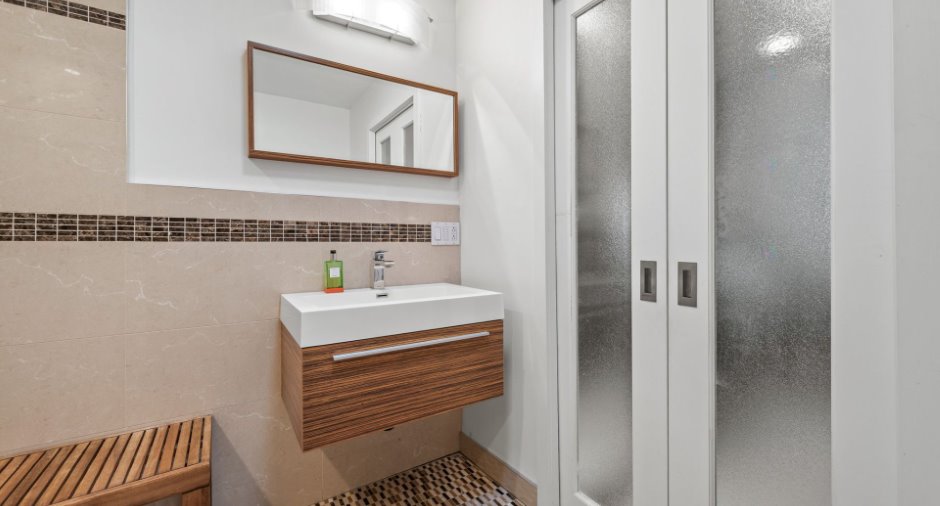 Salle de bains attenante à la CCP