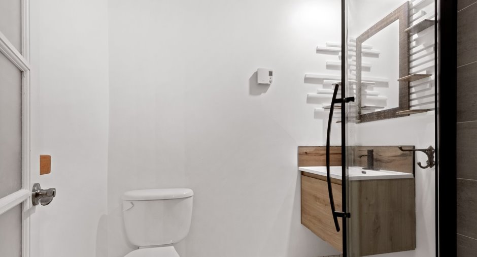 Salle de bains attenante à la CCP