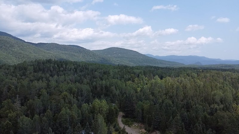 Terrain à vendre à Saint-Aimé-des-Lacs — Chemin du Pied-des-Monts