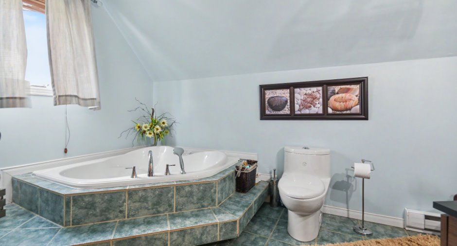 Salle de bains attenante à la CCP
