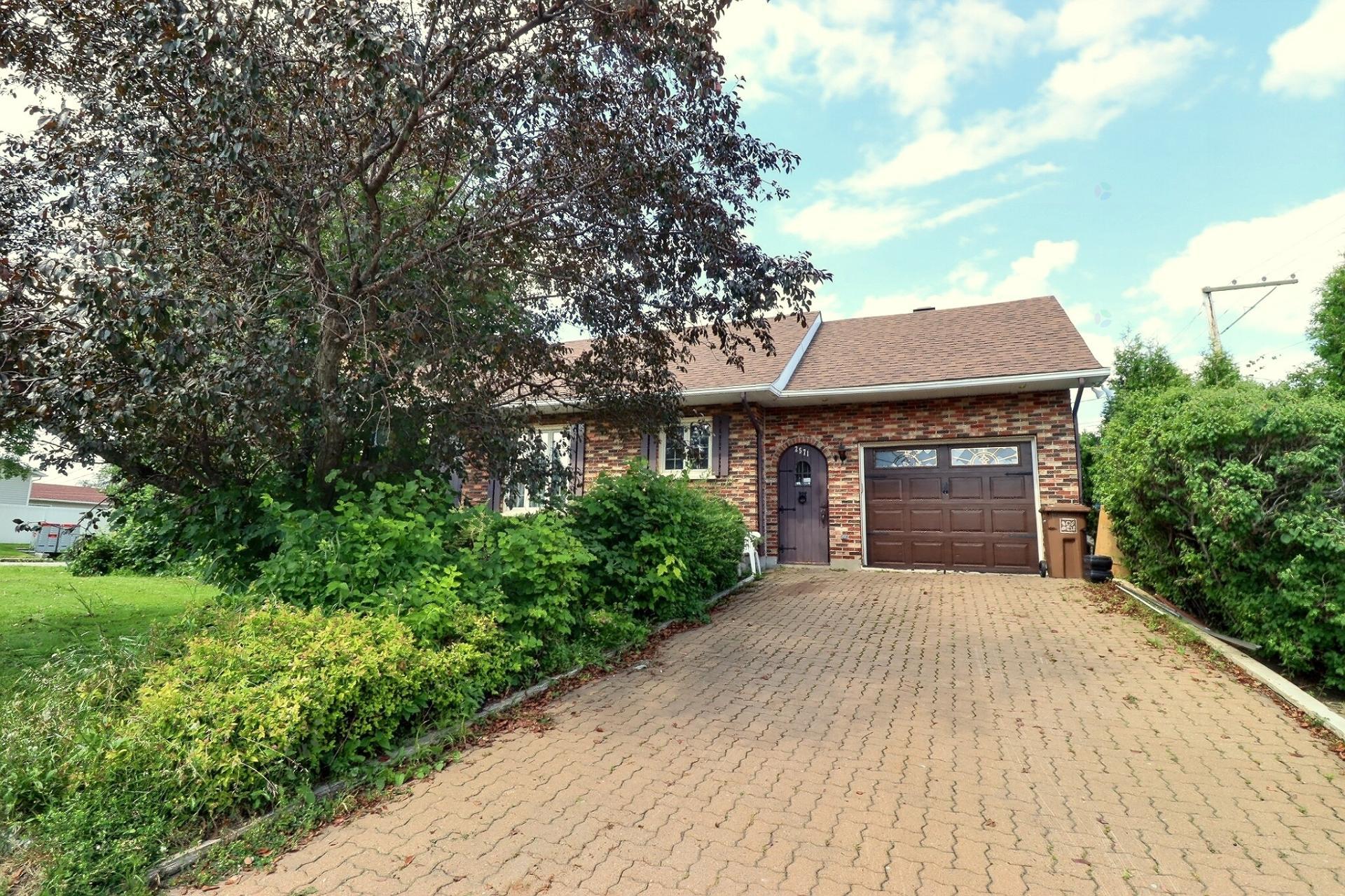 2571 Rue Pelletier — photo 3