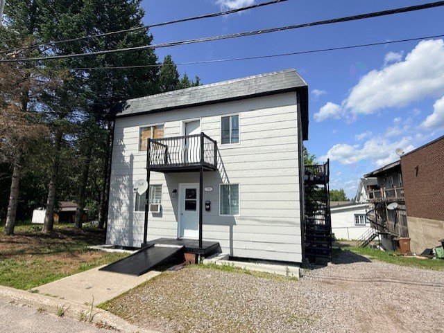 729-731 Carré Laurier — photo 1