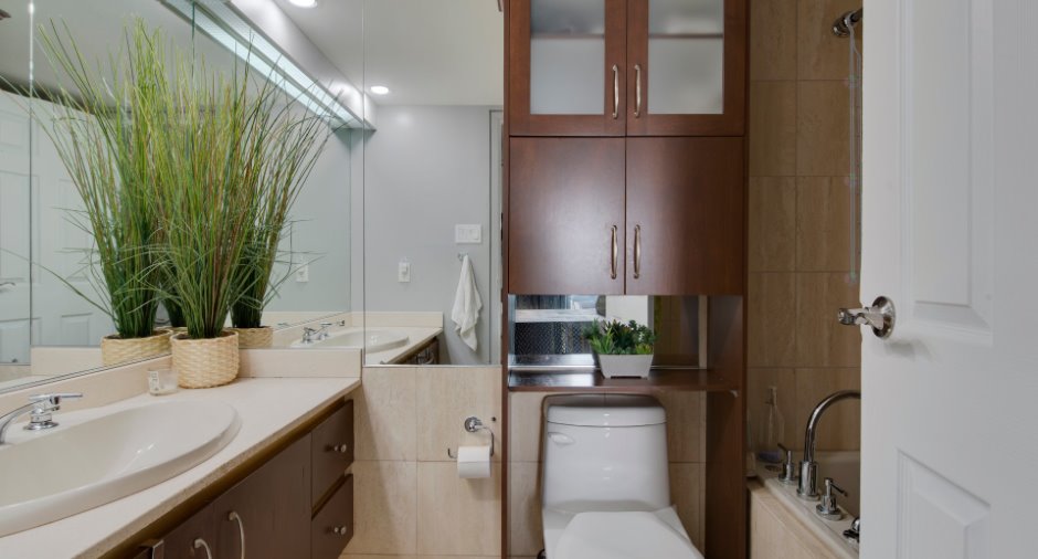 Ensuite bathroom