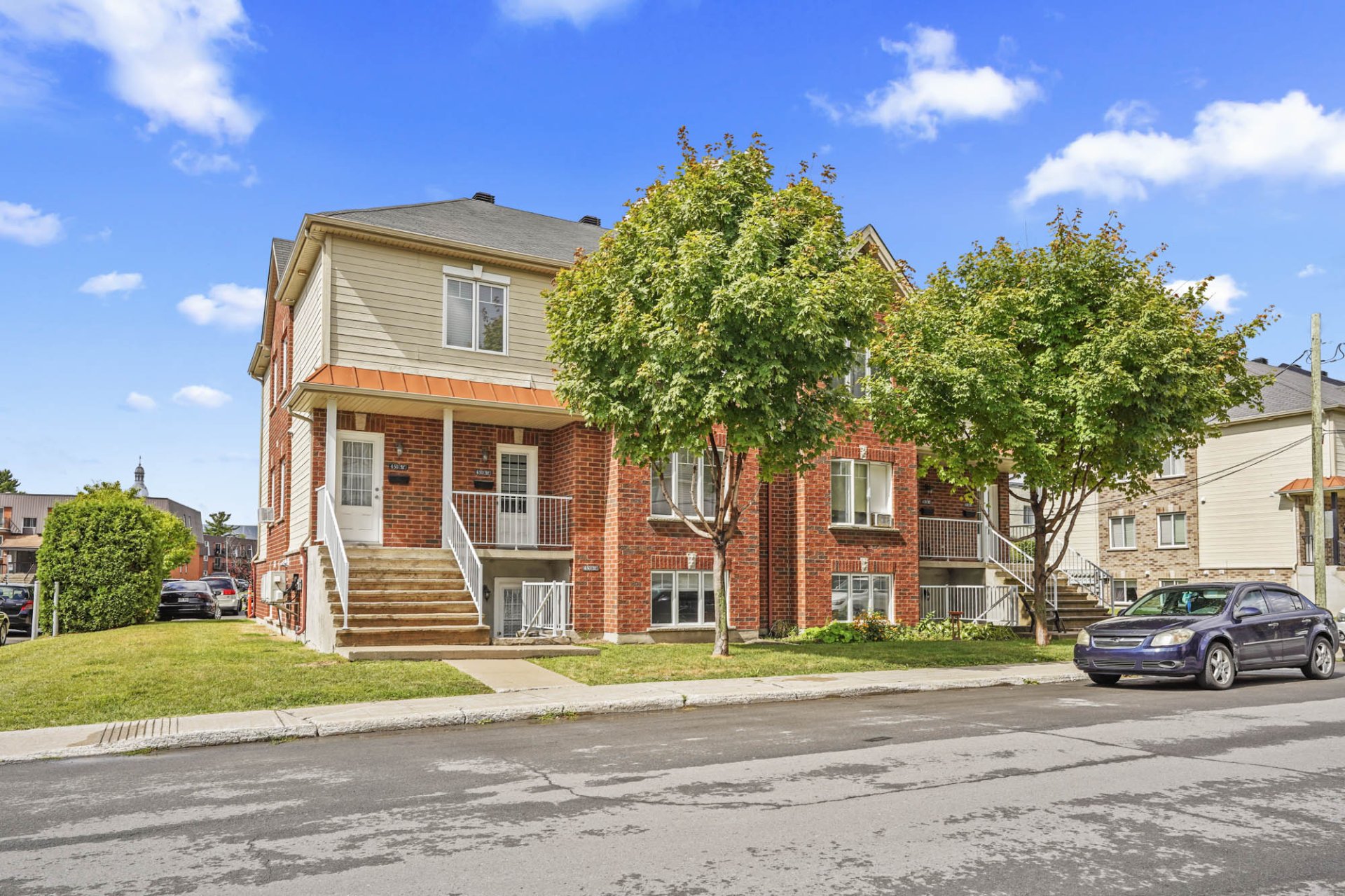 Propriété à revenus à vendre, Terrebonne