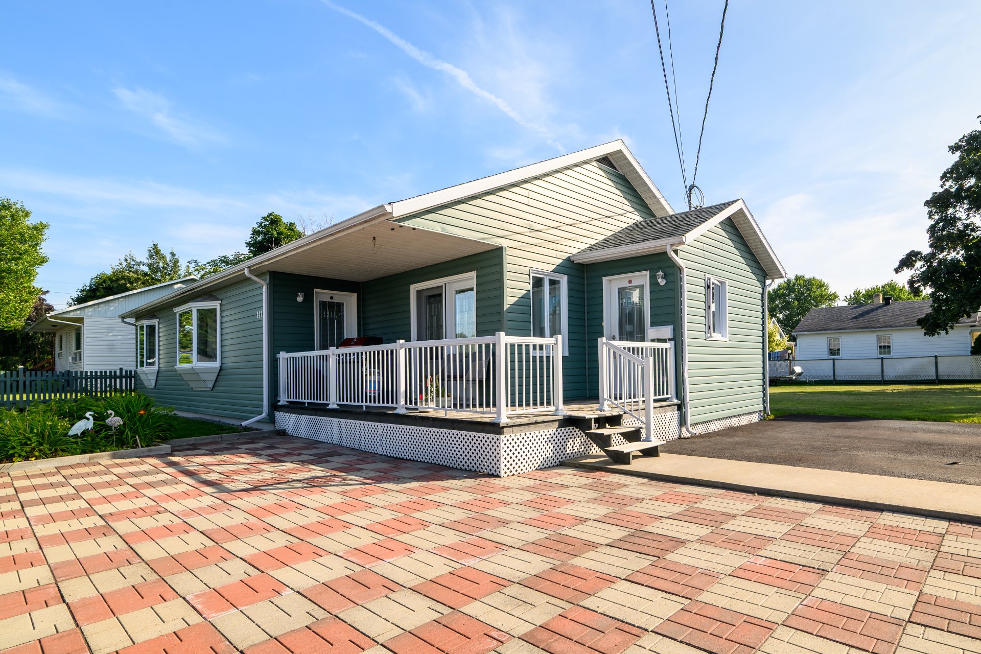 1410 Rue St-Thomas — photo 1