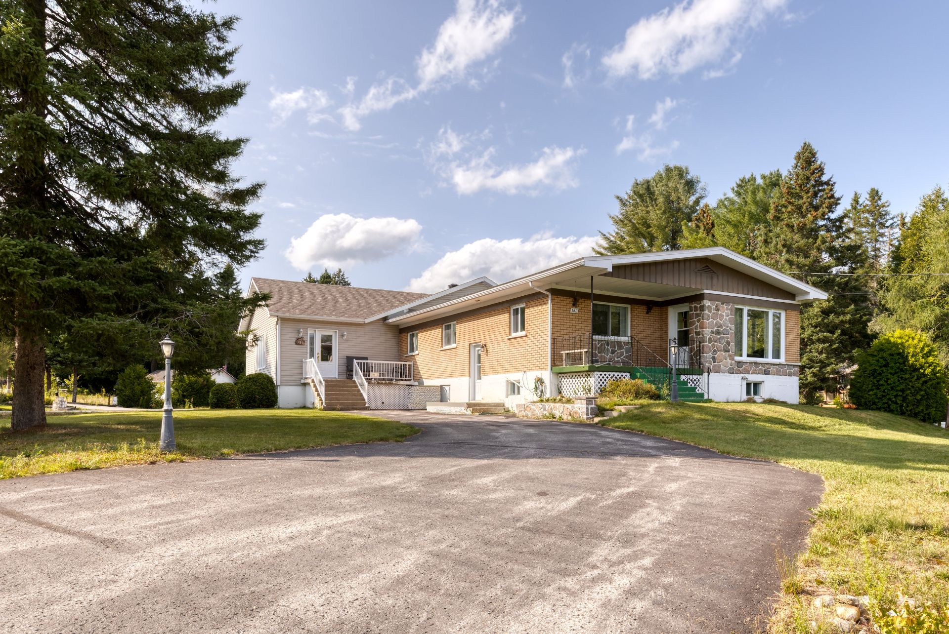 Duplex à vendre, Saint-Alphonse-Rodriguez