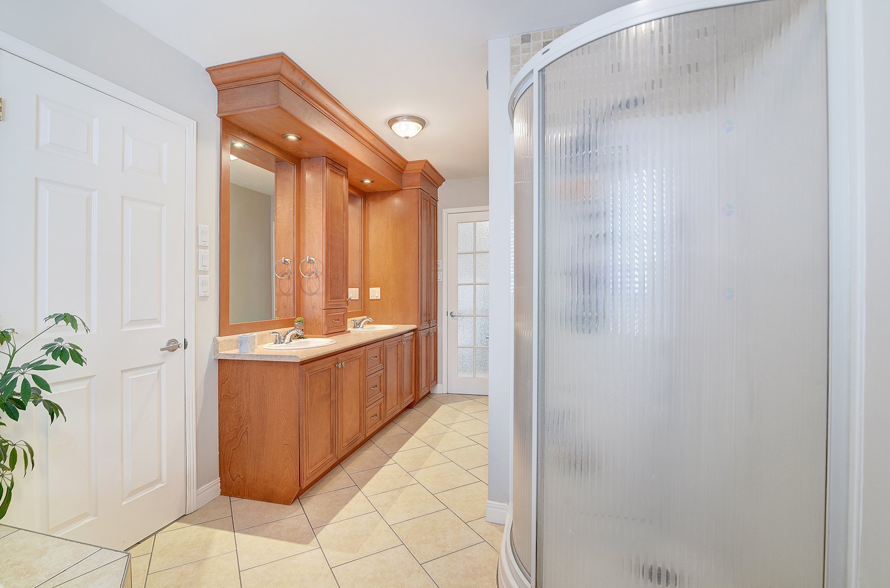 Salle de bains attenante à la CCP