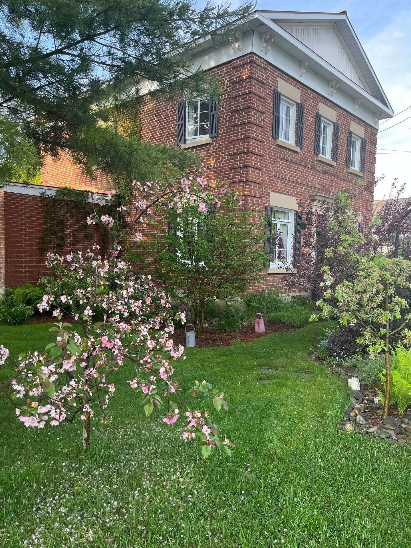 596 Rue Main — photo 3