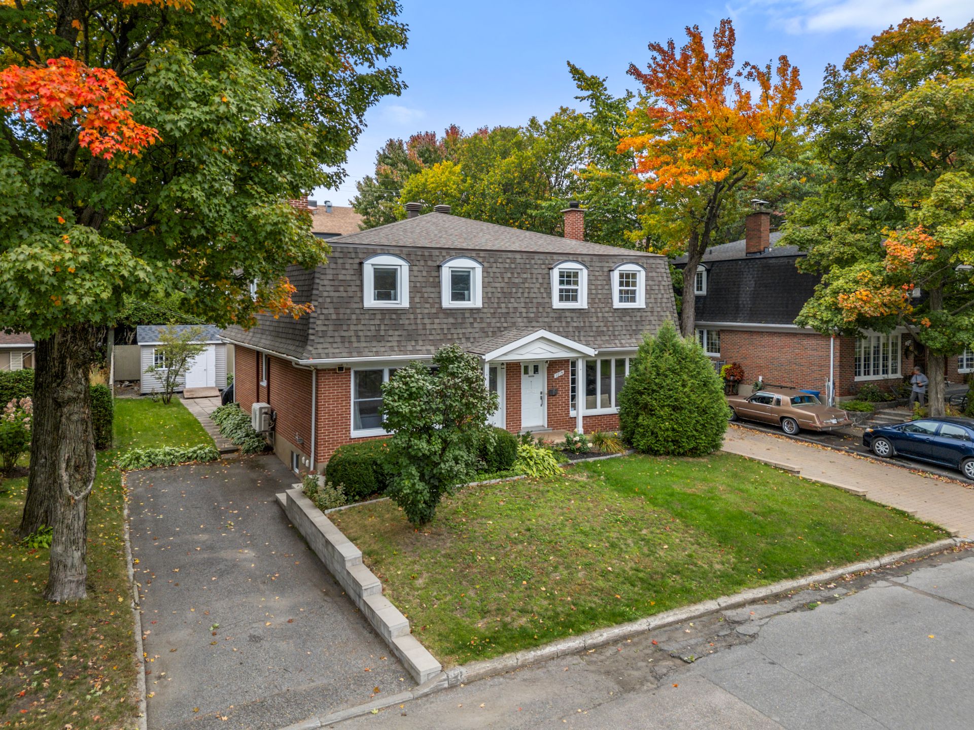1017 Rue Jeanne-Le Ber — photo 1