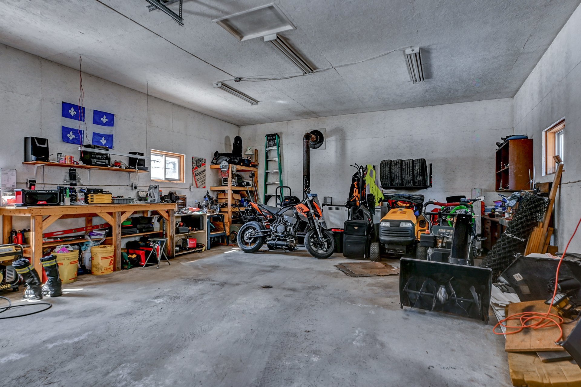 Garage