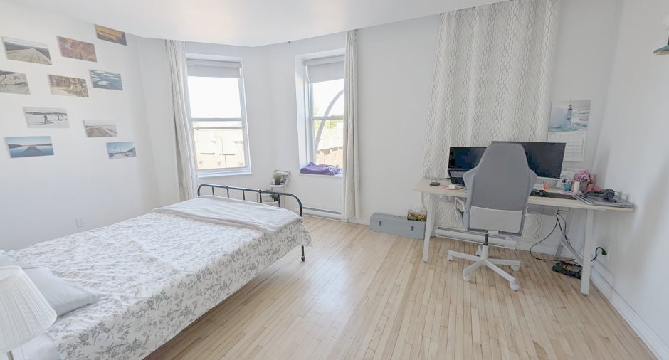 Primary bedroom