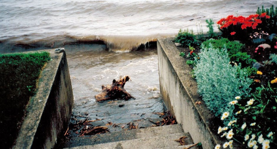 Accès au plan d'eau