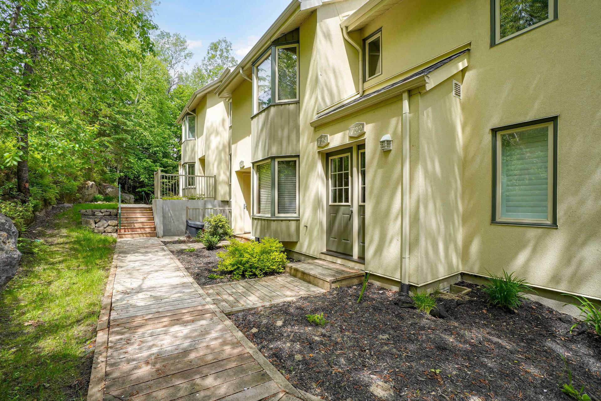 722 Ch. des Éperviers — photo 2