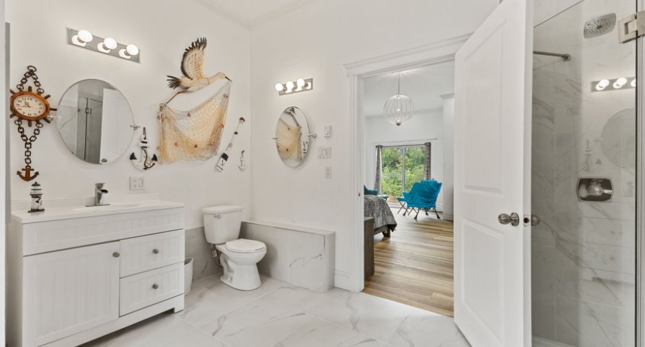 Salle de bains attenante à la CCP