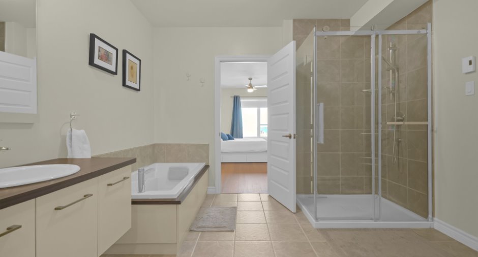 Salle de bains attenante à la CCP