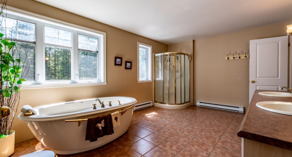 Salle de bains attenante à la CCP