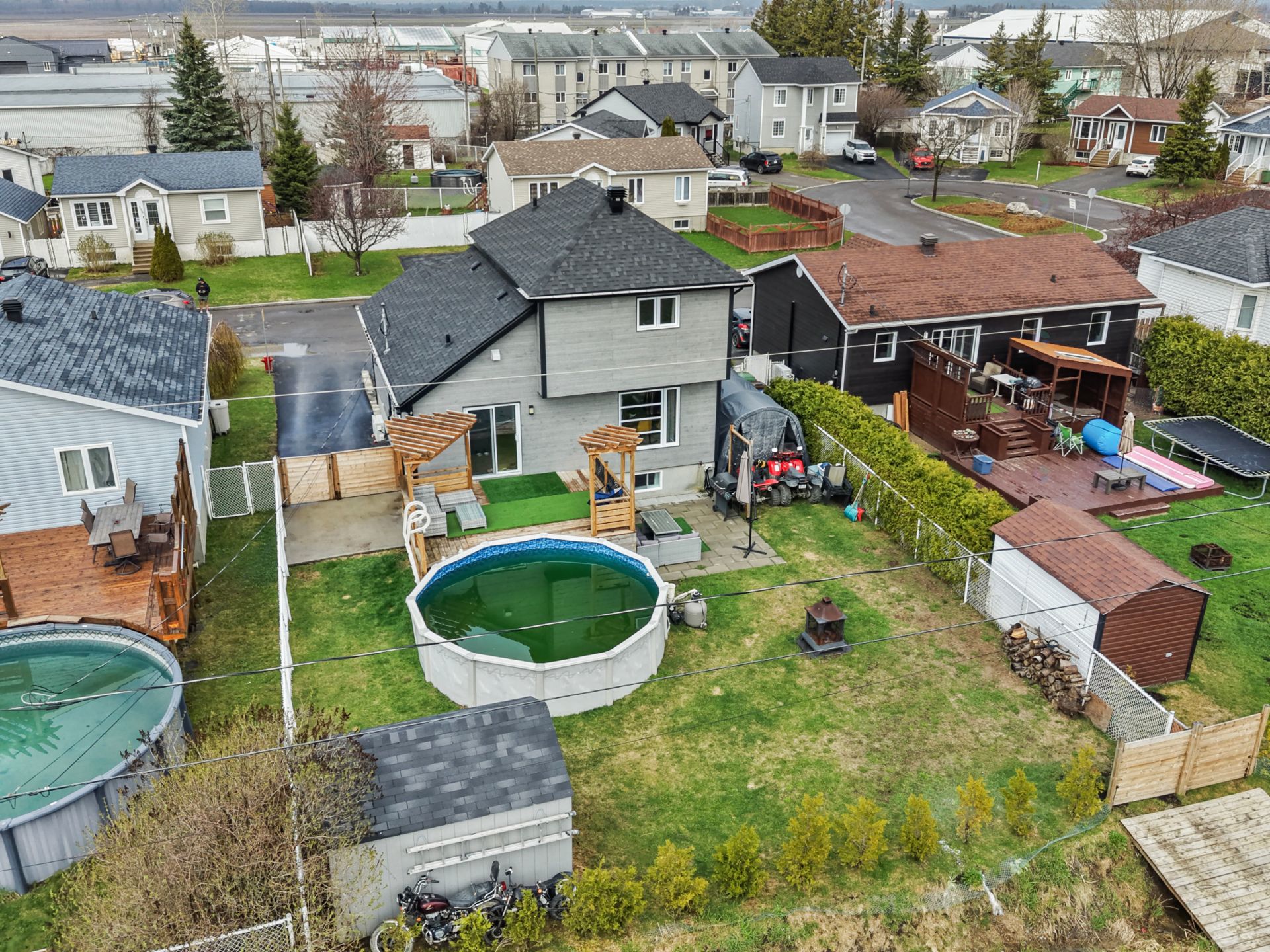 240 Rue Valérie — photo 3