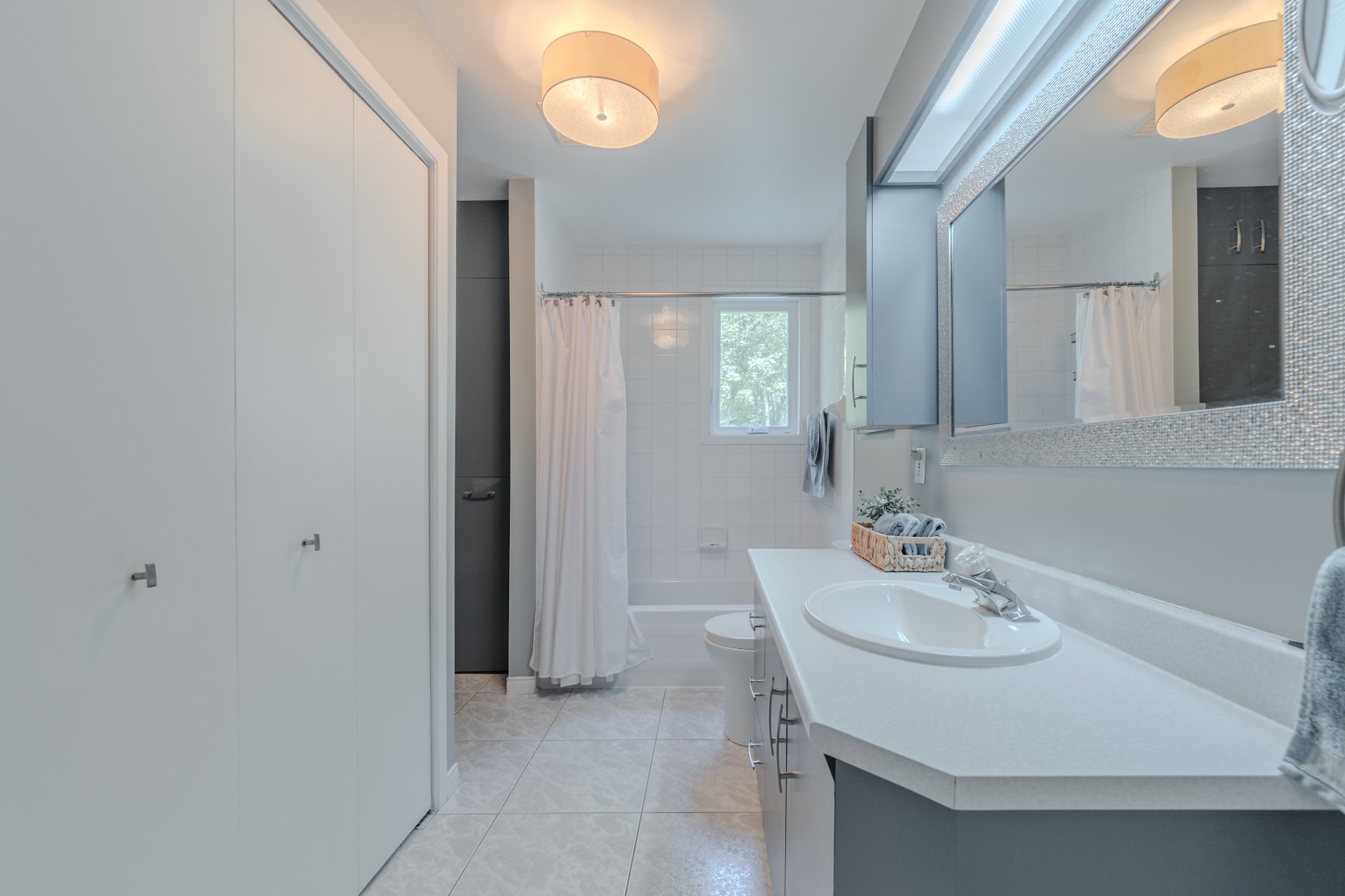 Salle de bains attenante à la CCP