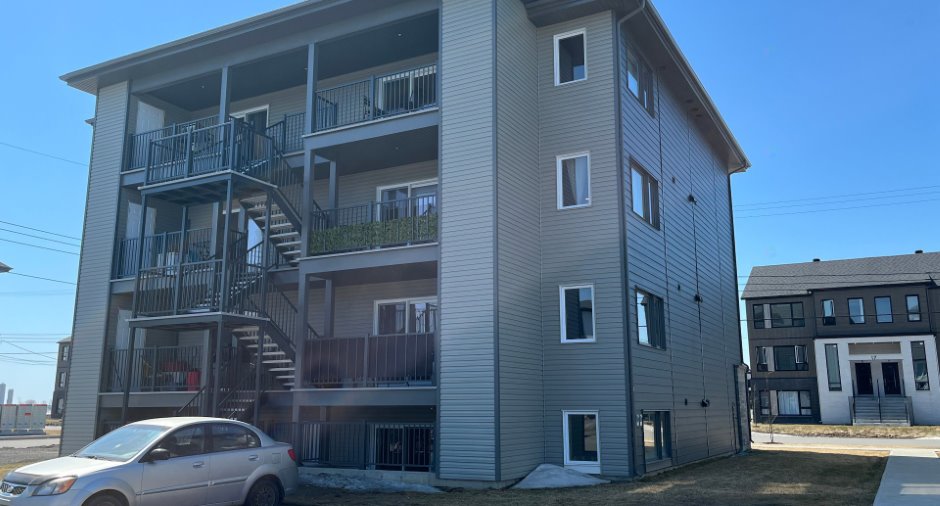 Back facade