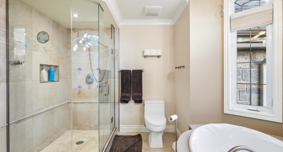 Salle de bains attenante à la CCP