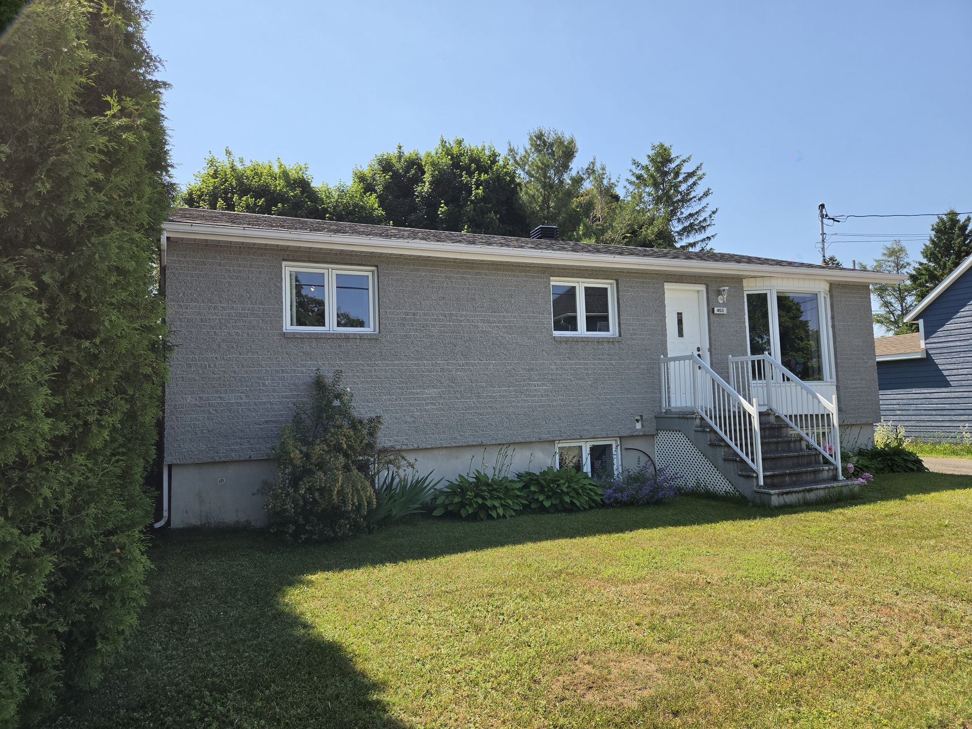 453 Rue Champlain — photo 2