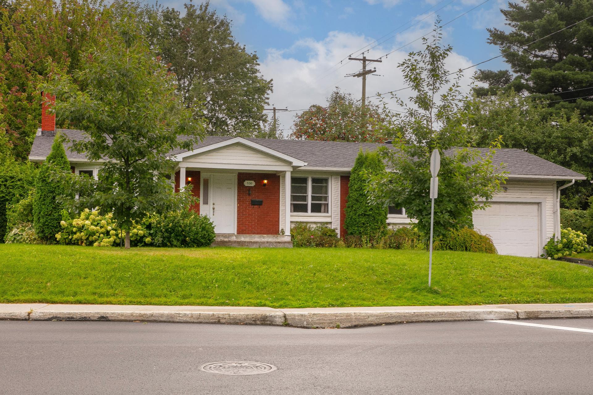 530 Rue des Jonquilles — photo 1