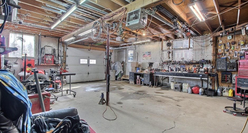 Garage