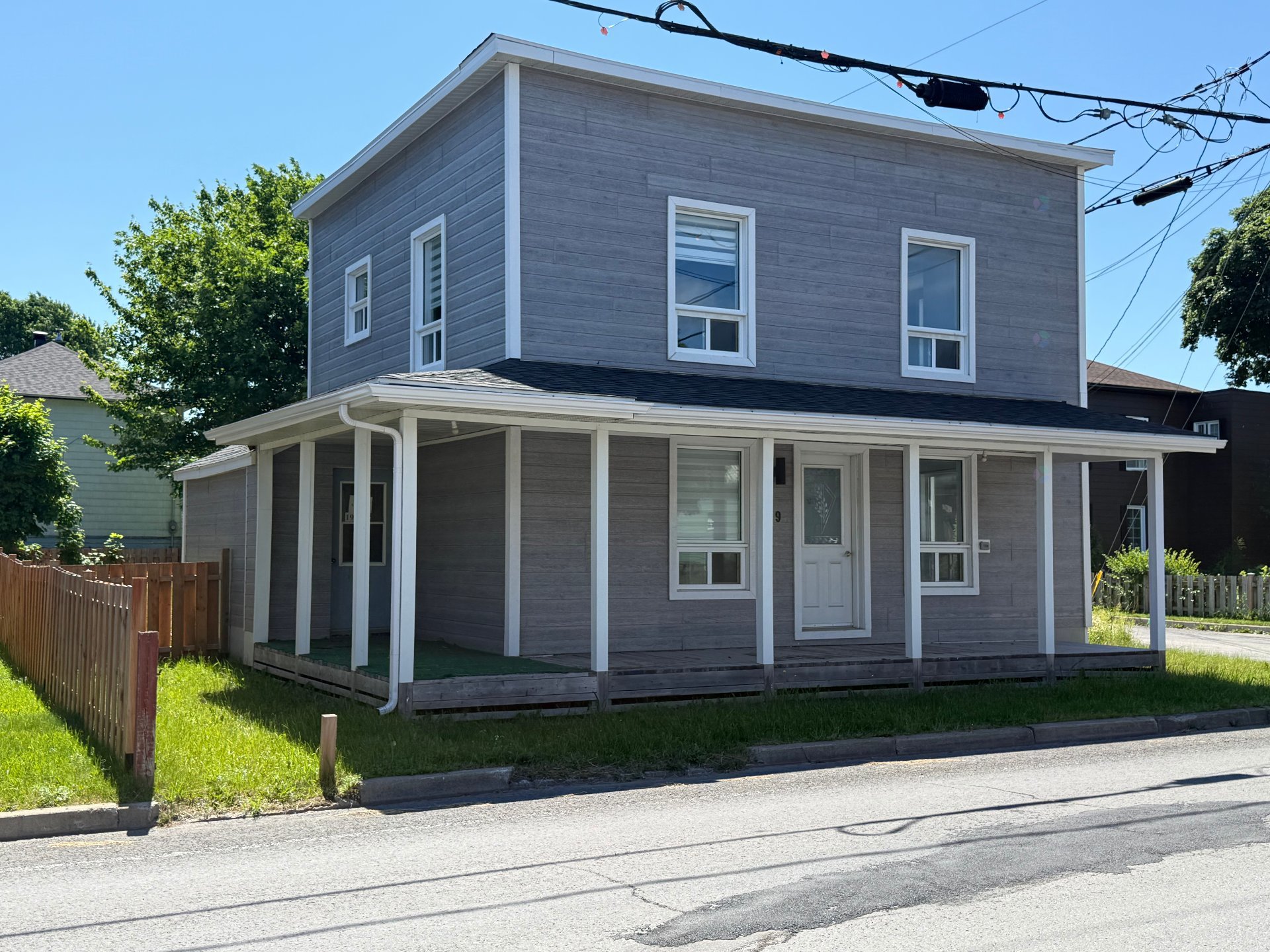 19 Av. Rioux — photo 2
