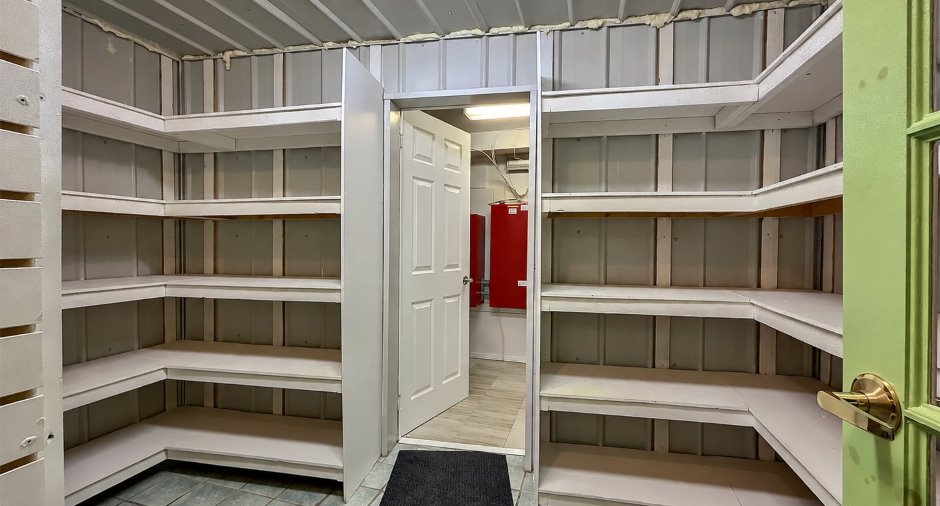 Cave/ chambre froide