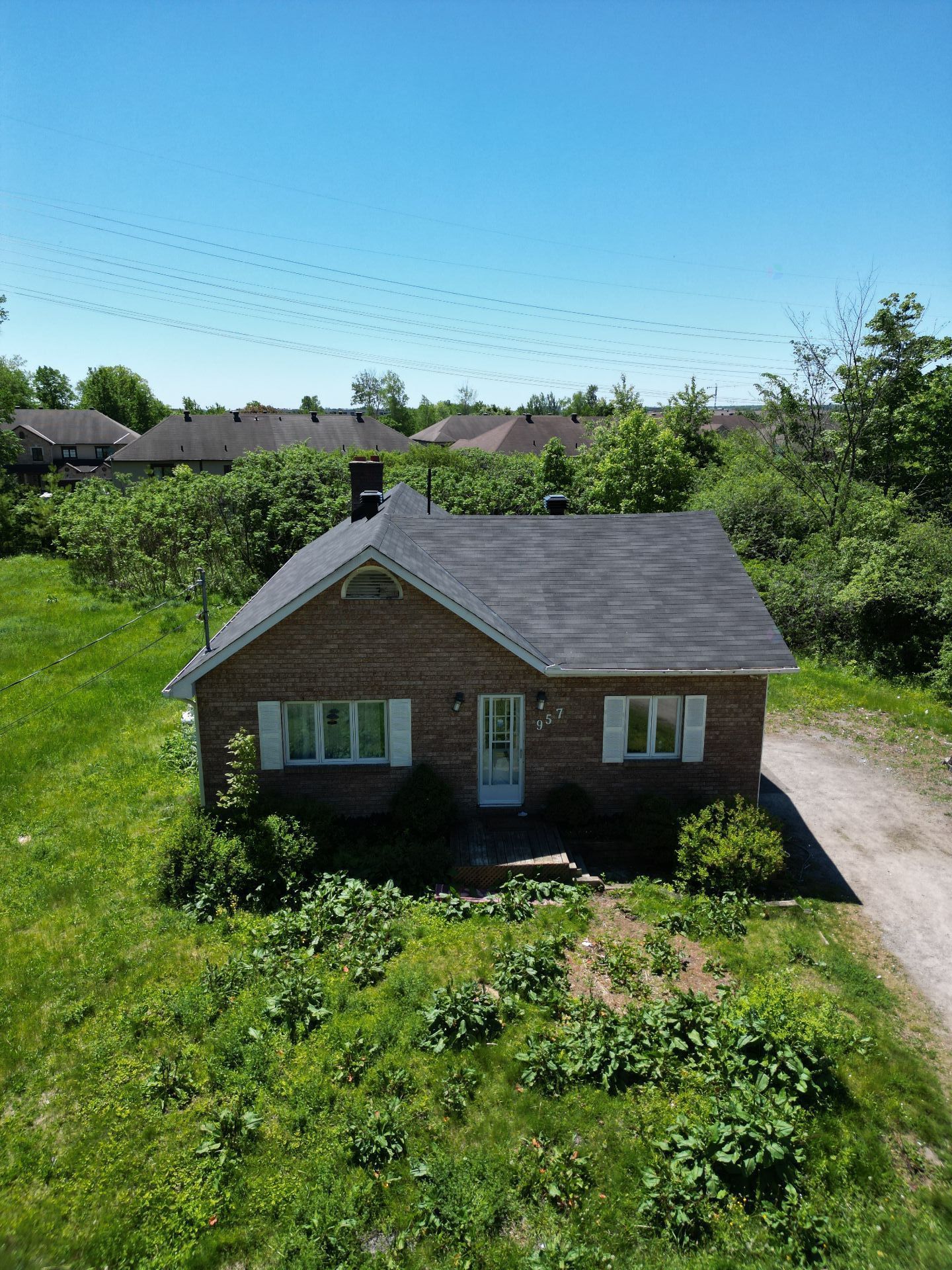 957 Ch. de la Montagne — photo 2