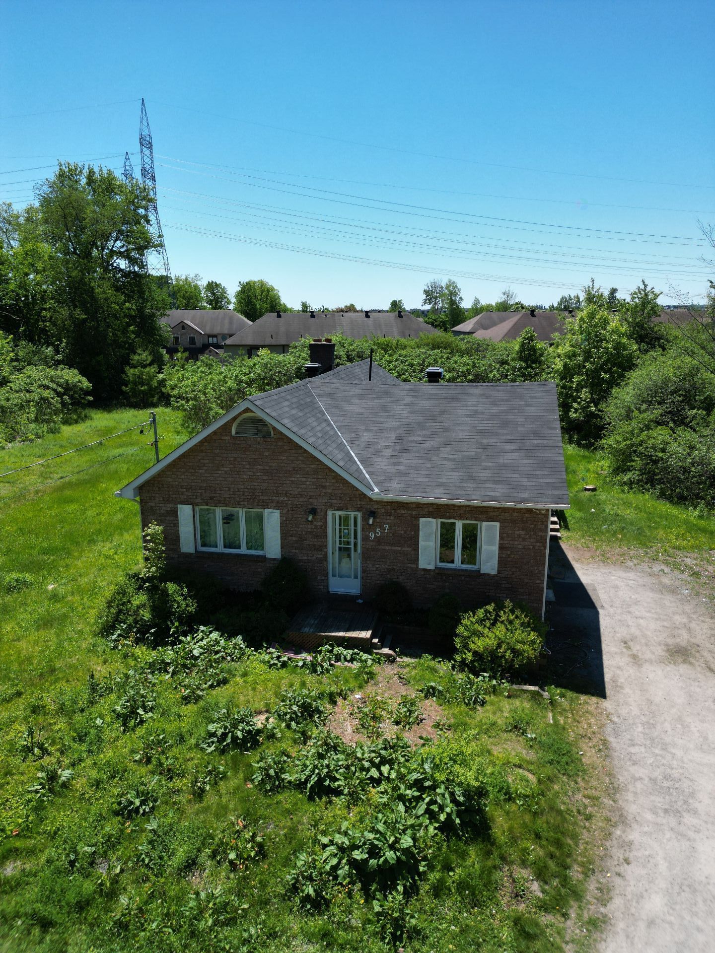957 Ch. de la Montagne — photo 3