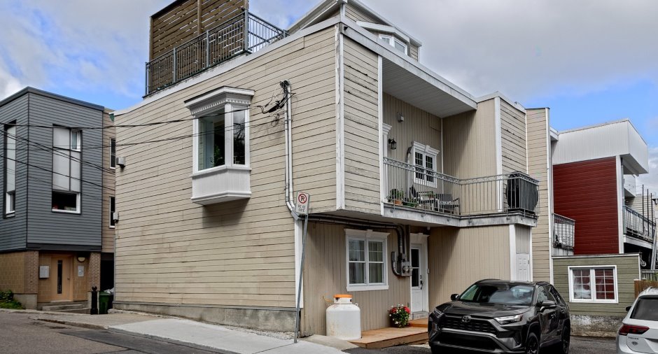 Back facade